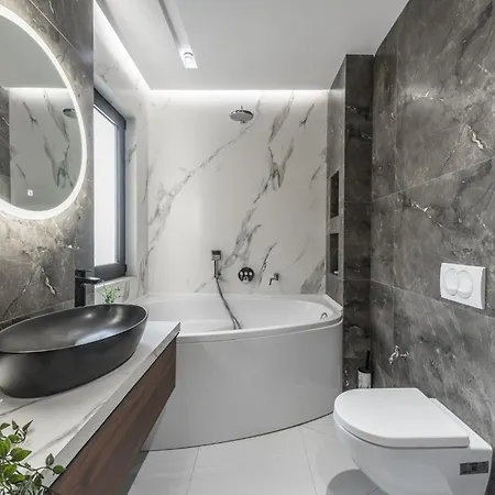 Amazing 2 Bedroom Seafront